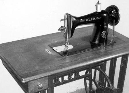 maquina de coser alfa antigua