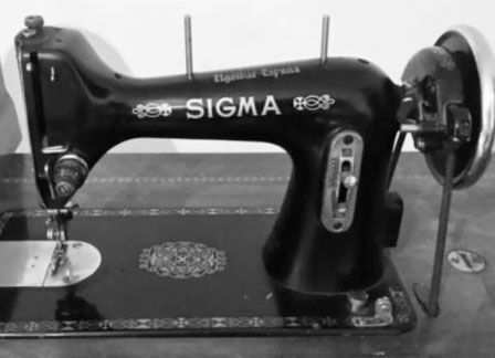 Máquina de coser antigua Sigma